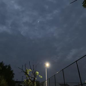 李辉操逼给他爸操了吗
