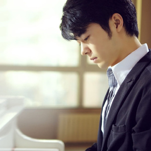 李辉操逼给他爸操了吗
